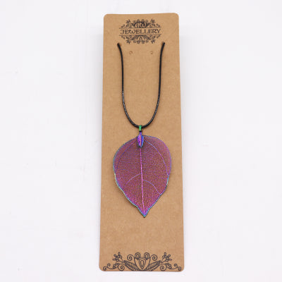 Halskette Mut Blatt mit Lavendel