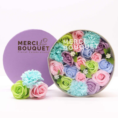 Runde Seifenblumen Geschenkbox Babyglück Blaus