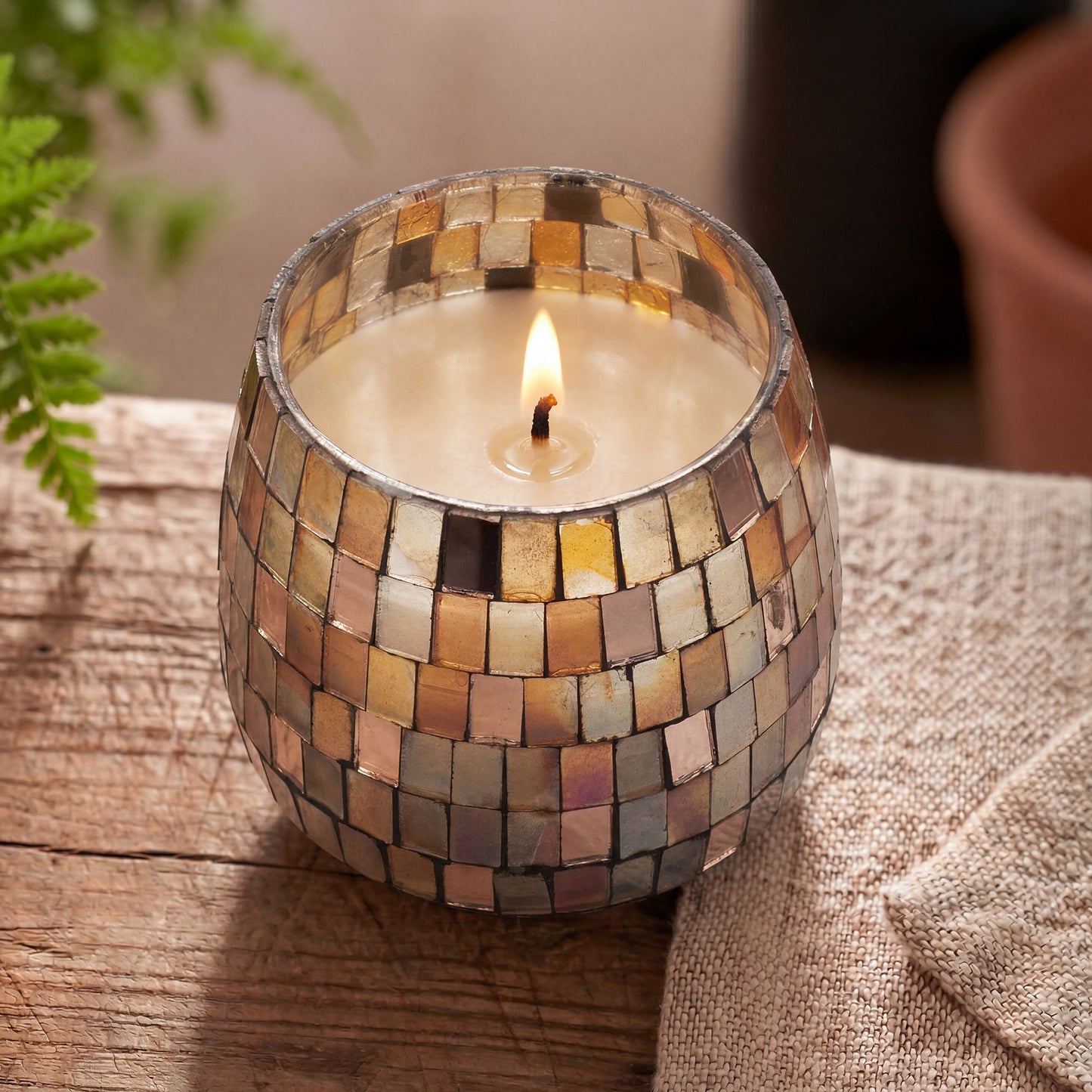 Mittelgroße Glaskerze Amber Mosaik, Produktansicht 2