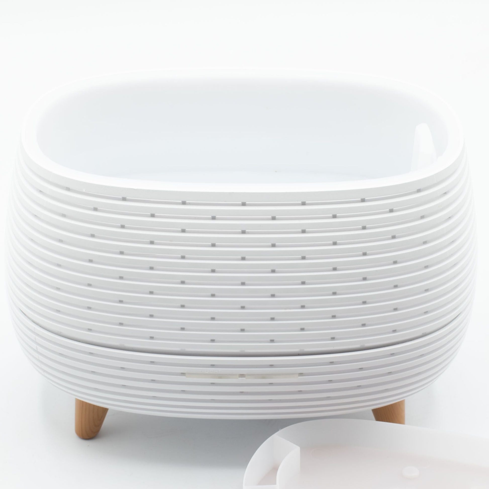 Futuristic Ribbed LED Aroma Diffusor Geripptes Design