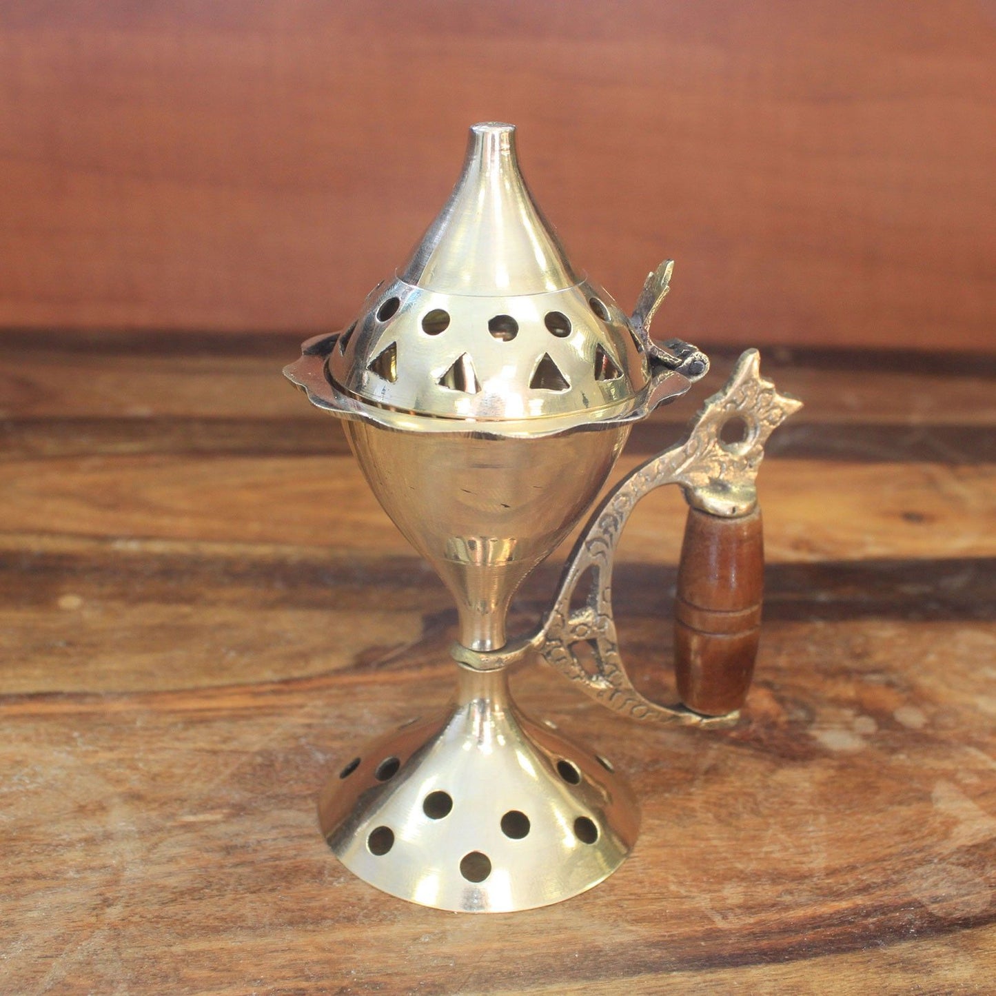 Räucherkegelhalter mit Griff