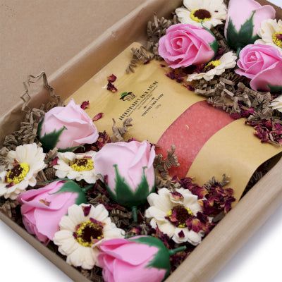 Wild Hare Badesalz und Blüten Geschenkset Leidenschaft