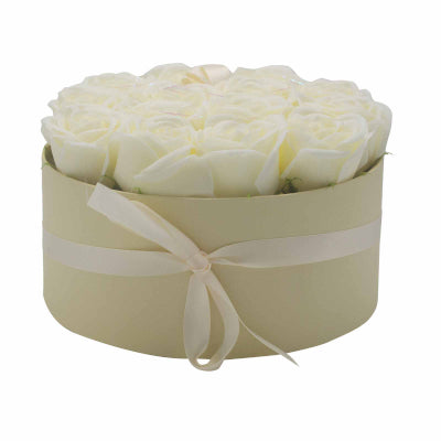 Seifenblumen Geschenkstrauß mit 14 Cremefarbene Rosen in Runde Box