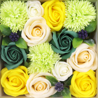 Quadratische Seifenblumen Geschenkbox Frühlingsfreude Gelb und Grün