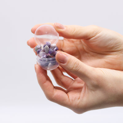 Badebombe mit Edelsteinarmband Amethyst