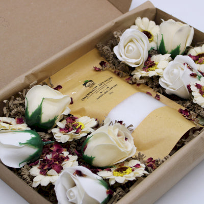 Wild Hare Badesalz und Blüten Geschenkset Wohlfühlmoment