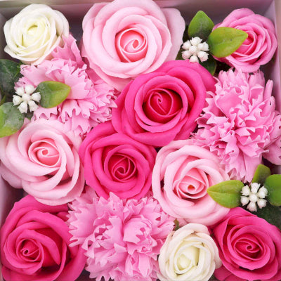 Quadratische Seifenblumen Geschenkbox Babyglück Rosas