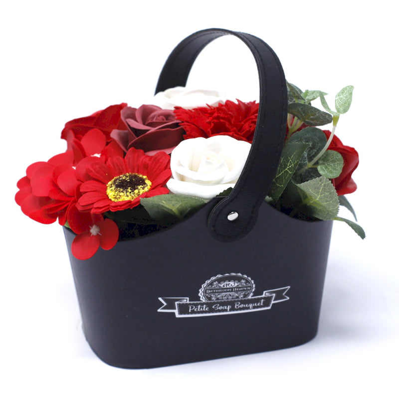 Kleiner Seifenblumenstrauß im Korb Kräftige Rottöne