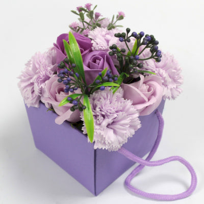 Seifenblumenstrauß Lavendelfarbene Rose und Nelke