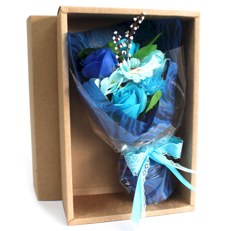 Handgebundener Seifenblumenstrauß in Geschenkbox Blau